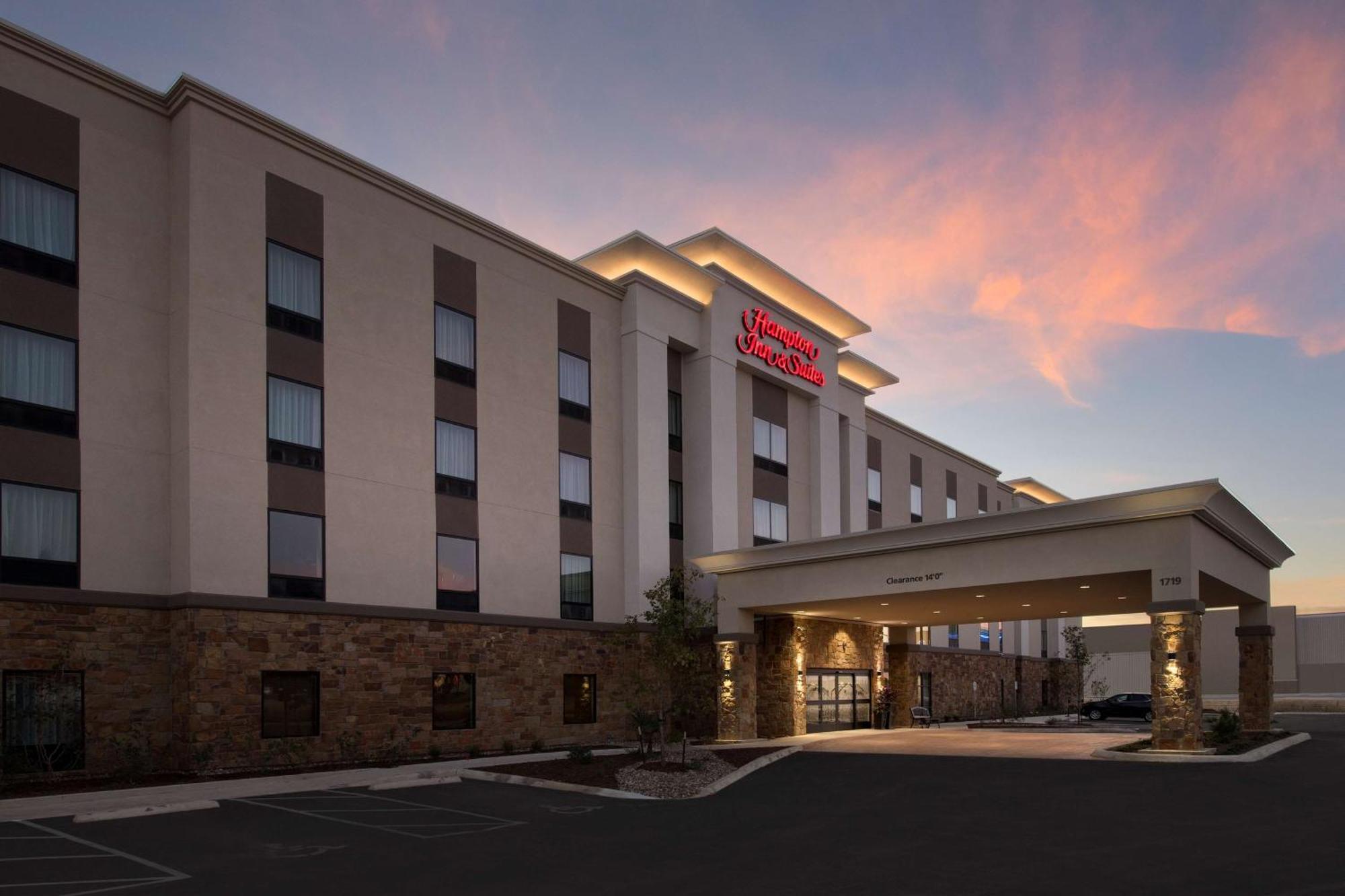 Hampton Inn & Suites San Antonio Lackland Afb Seaworld Ngoại thất bức ảnh